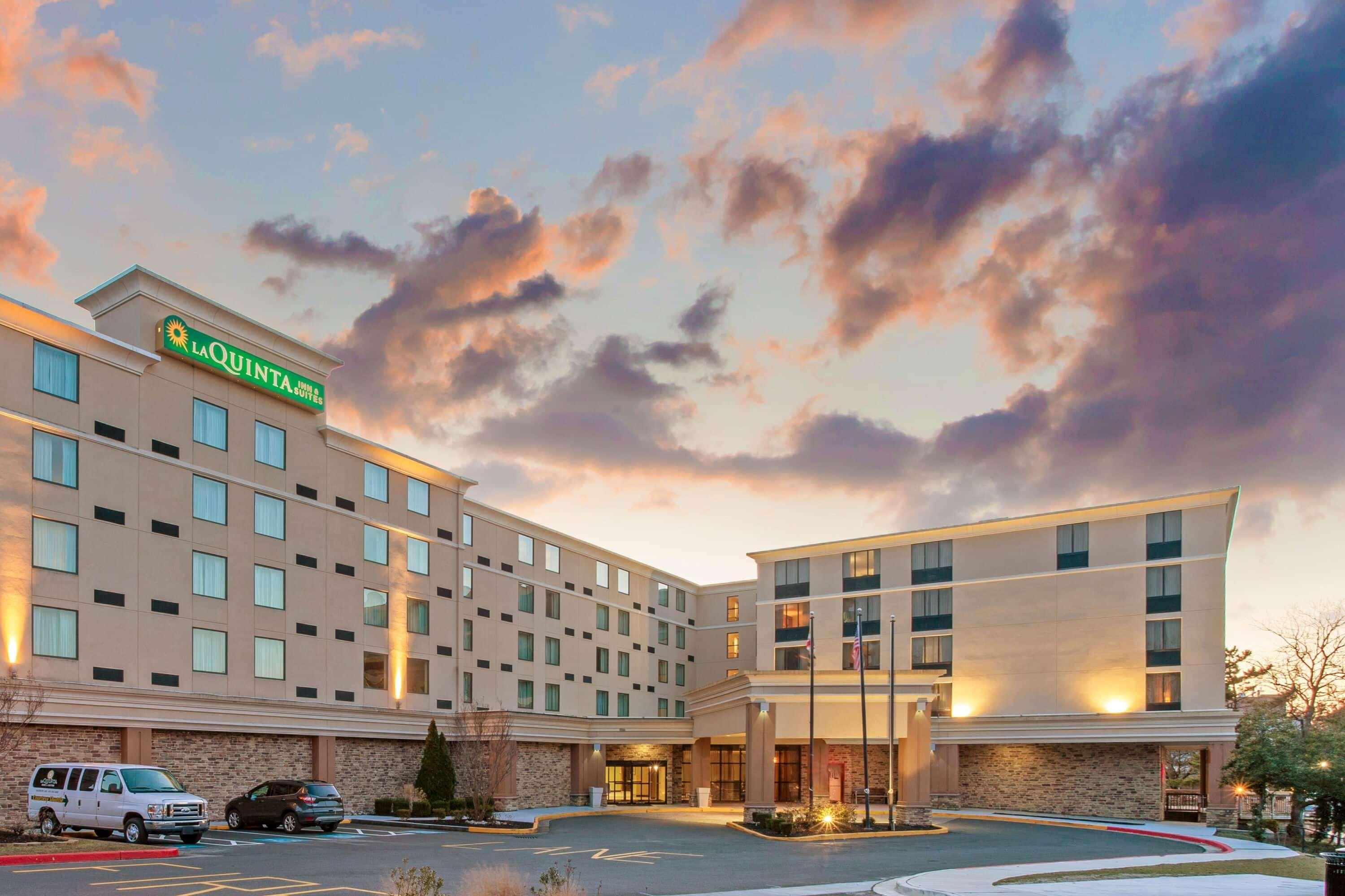 Hotel La Quinta By Wyndham Salisbury Exterior foto